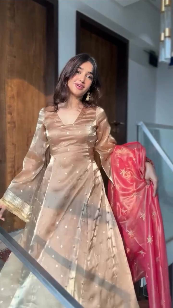 "Luxury Jimmy Choo Embroidered Nayra Cut Set with Sequence Work & Silver Gold Dupatta"