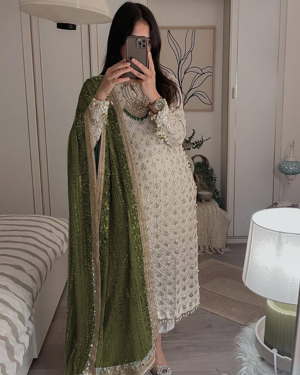 Designer Embroidery Kurta Pant set