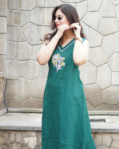 Beautiful Embroidery Work Kurta Set For Woman