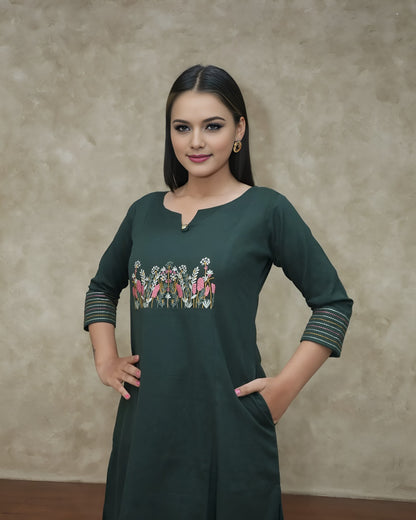 Women Floral Printed Regular Pure Cotton Kurta with Trousers