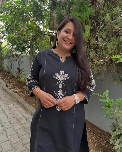 Women's Cotton hand embroidered White Straight Printed Kurta with Pant