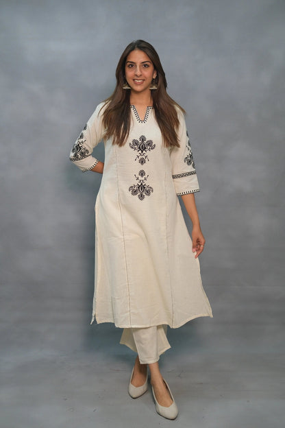 Women's Cotton hand embroidered White Straight Printed Kurta with Pant