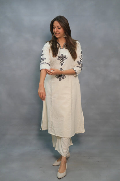 Women's Cotton hand embroidered White Straight Printed Kurta with Pant