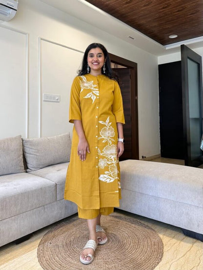 Women Floral Print A-Line Kurta Set