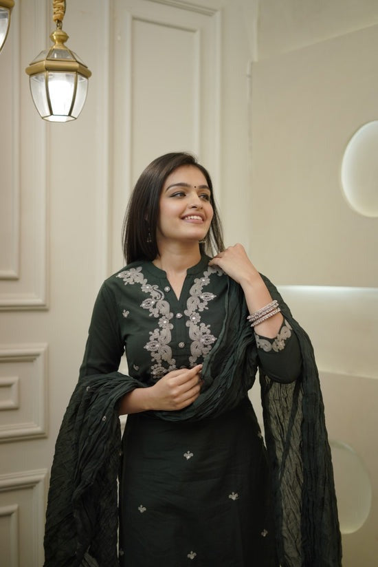 Women Ethnic Motifs Embroidered Regular Kurta with Trousers & Dupatta