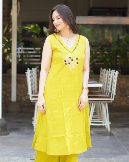 Beautiful crafted cotton Sleeveless Co Ord Set