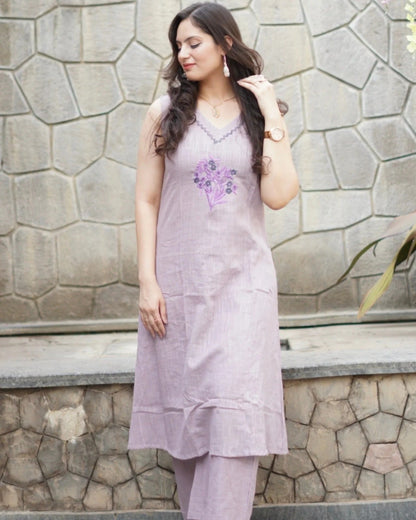 Beautiful Embroidery Work Kurta Set For Woman