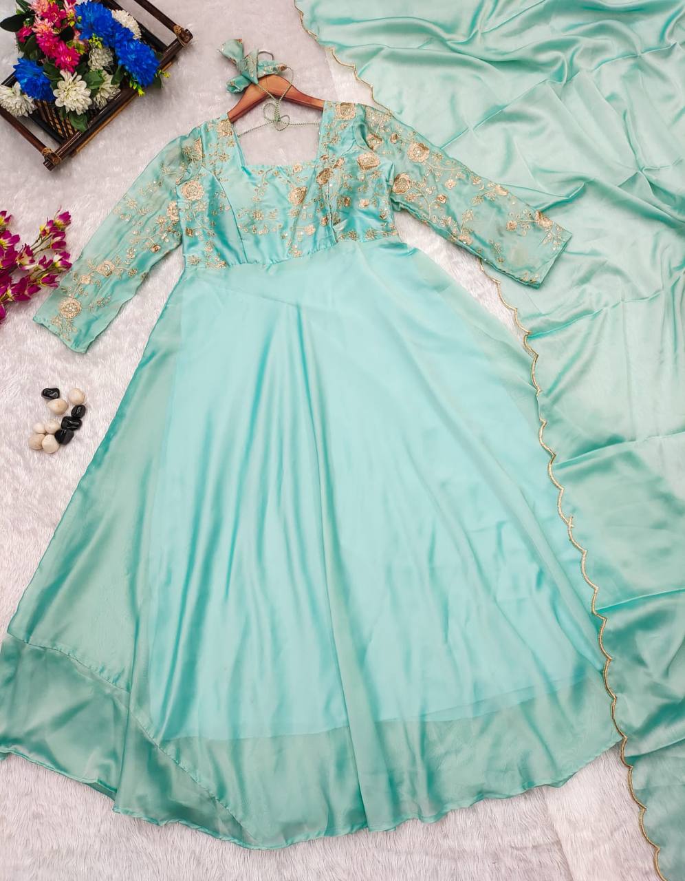 COLUMBIA EMB 🩷✨