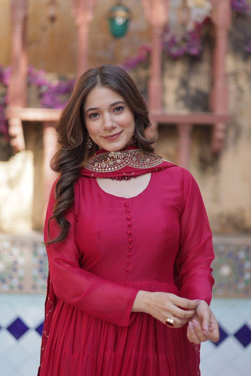 Scarlet Rose Glamour