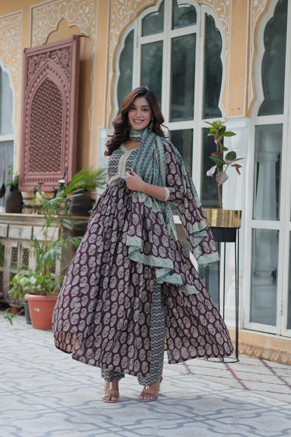 The Weaver Cotton Suit