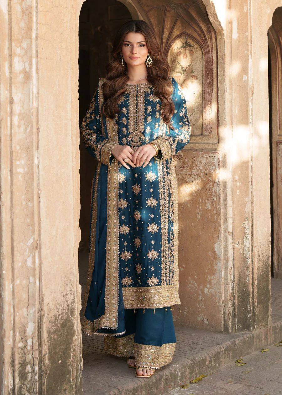 Aarohi Embroidered Suit Set