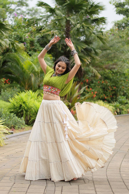 Kora Cotton with Standard Frill