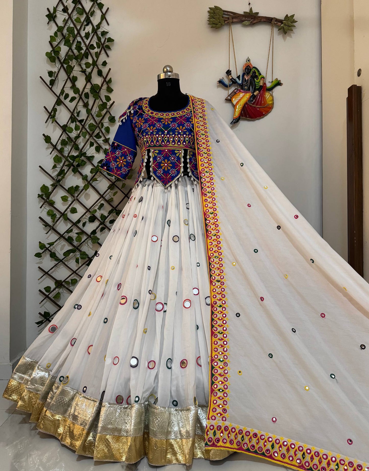 Morni Navratri Lehenga