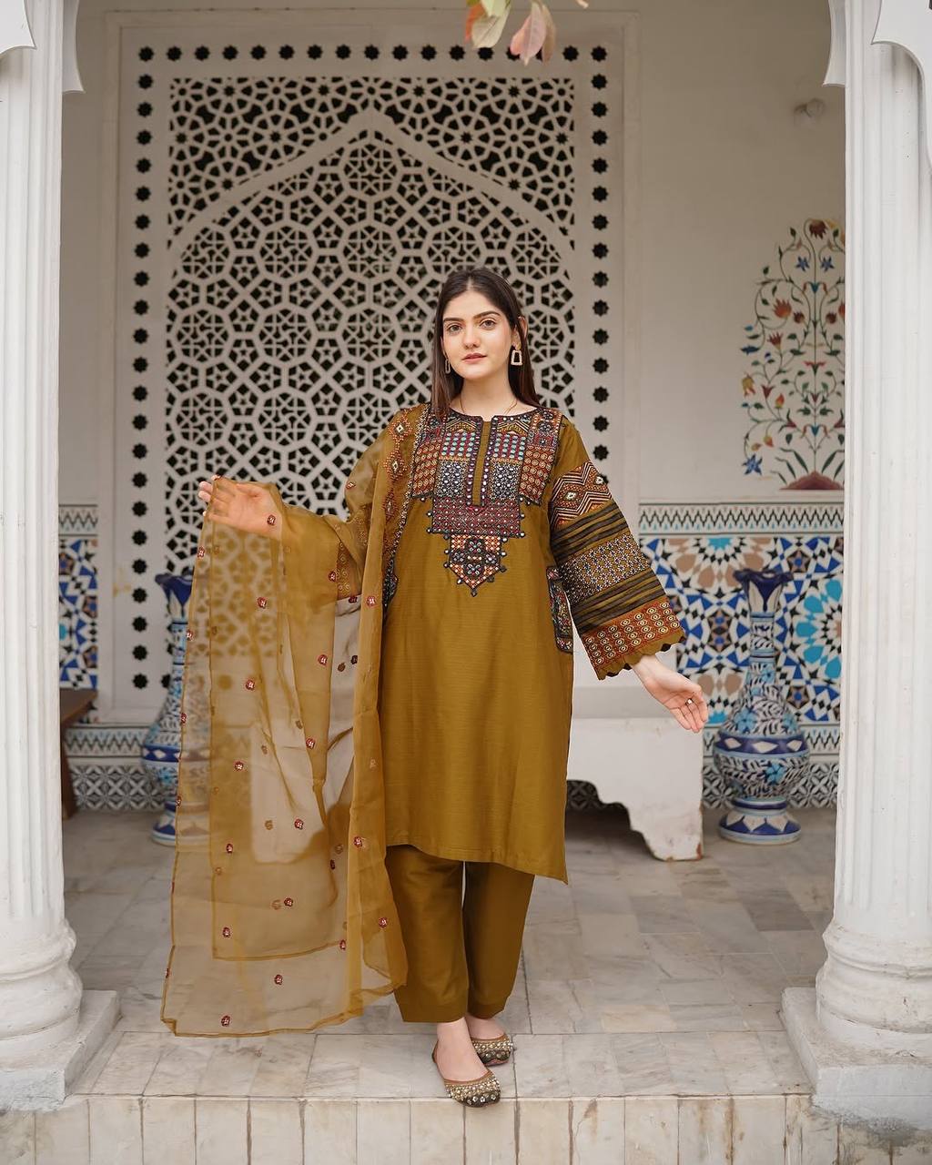 Elegant Roman Silk Sequin Embroidered Suit Set