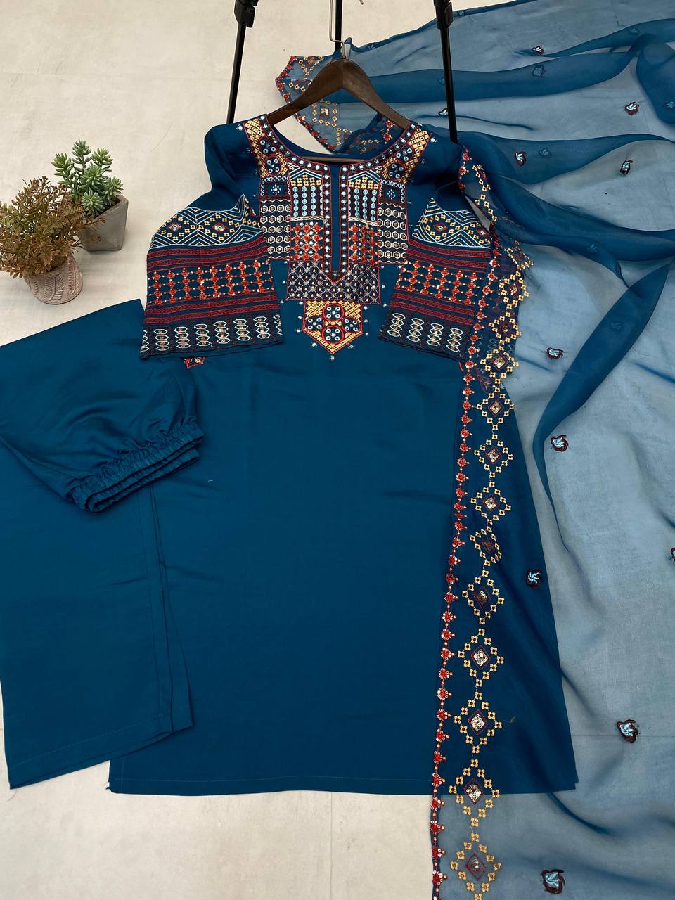 Elegant Roman Silk Sequin Embroidered Suit Set