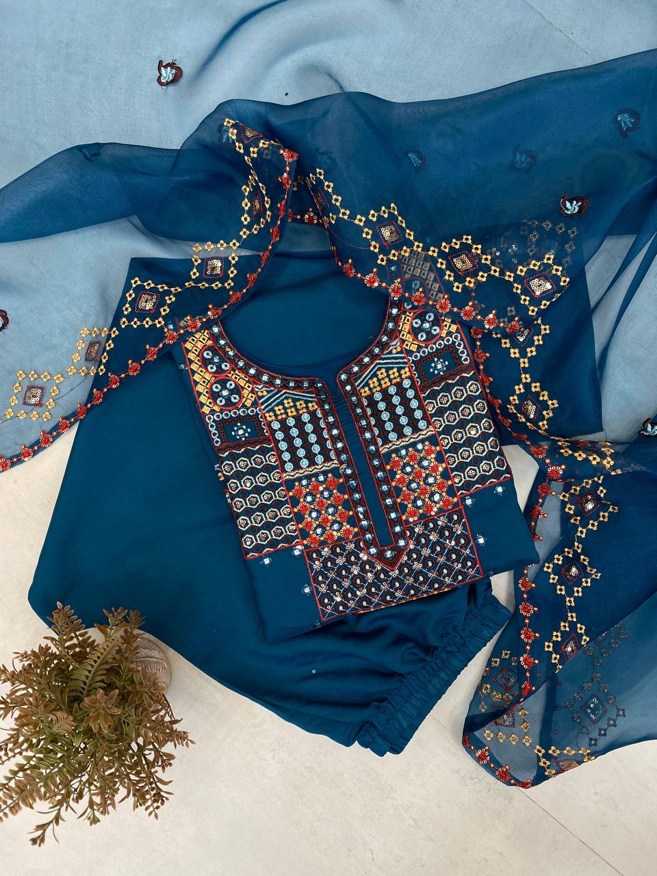Elegant Roman Silk Sequin Embroidered Suit Set