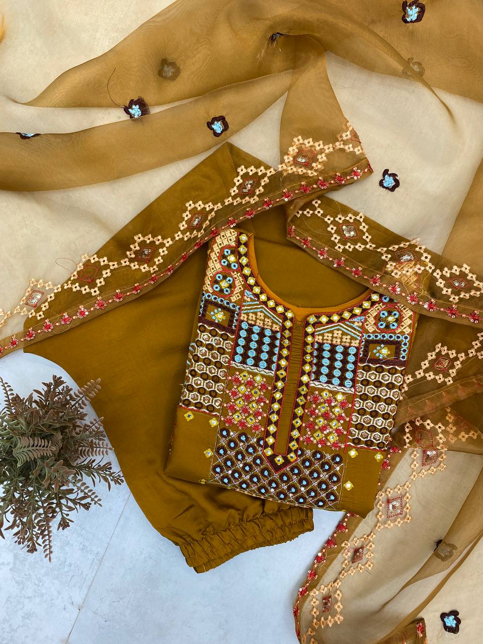 Elegant Roman Silk Sequin Embroidered Suit Set