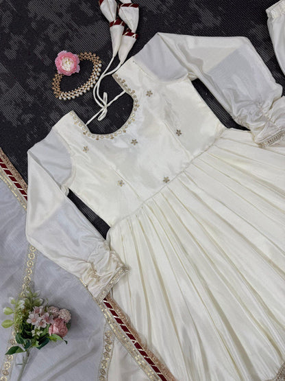 "Elegant Chinon Ensemble with Thread & Sequin Work"