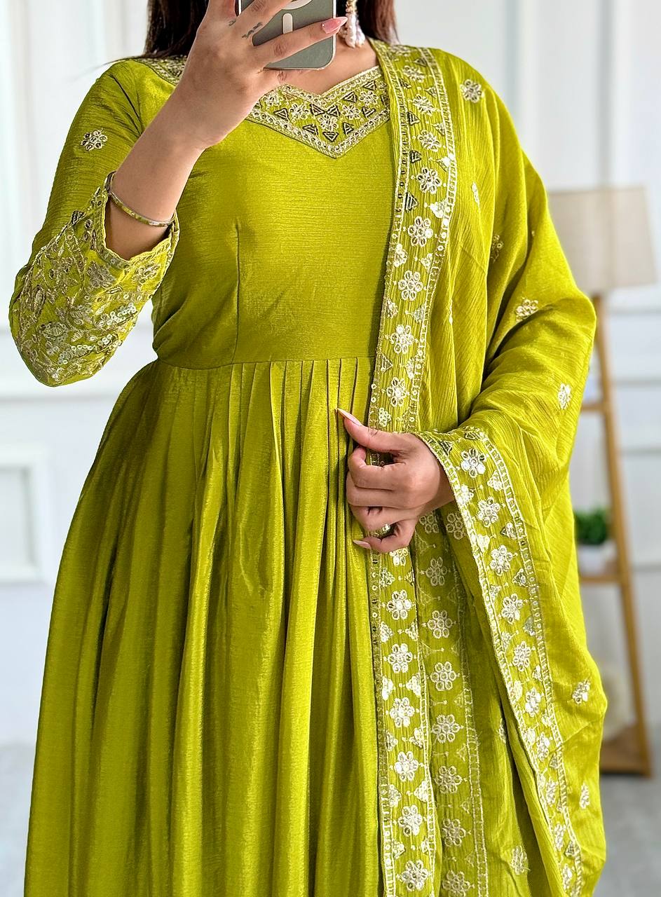 "Elegantly Embellished Gwon Set with Cinon Silk, Embroidery, and Butter Silk Bottom"