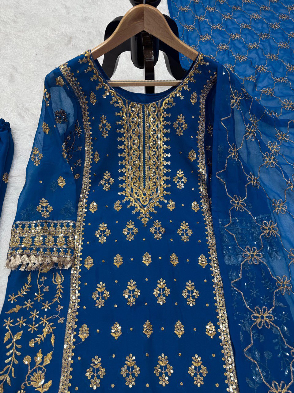 "Elegant Foux Gorgette Thread Work Set with Sequins & Lace Border"