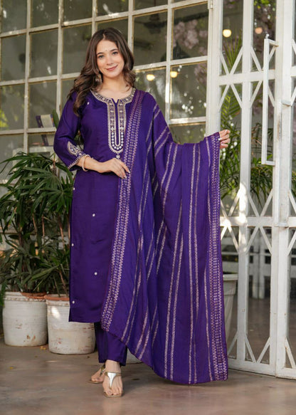 "Elegant Viscose Chanderi Kurti Set with Embroidered Sequins & Jacquard Dupatta"