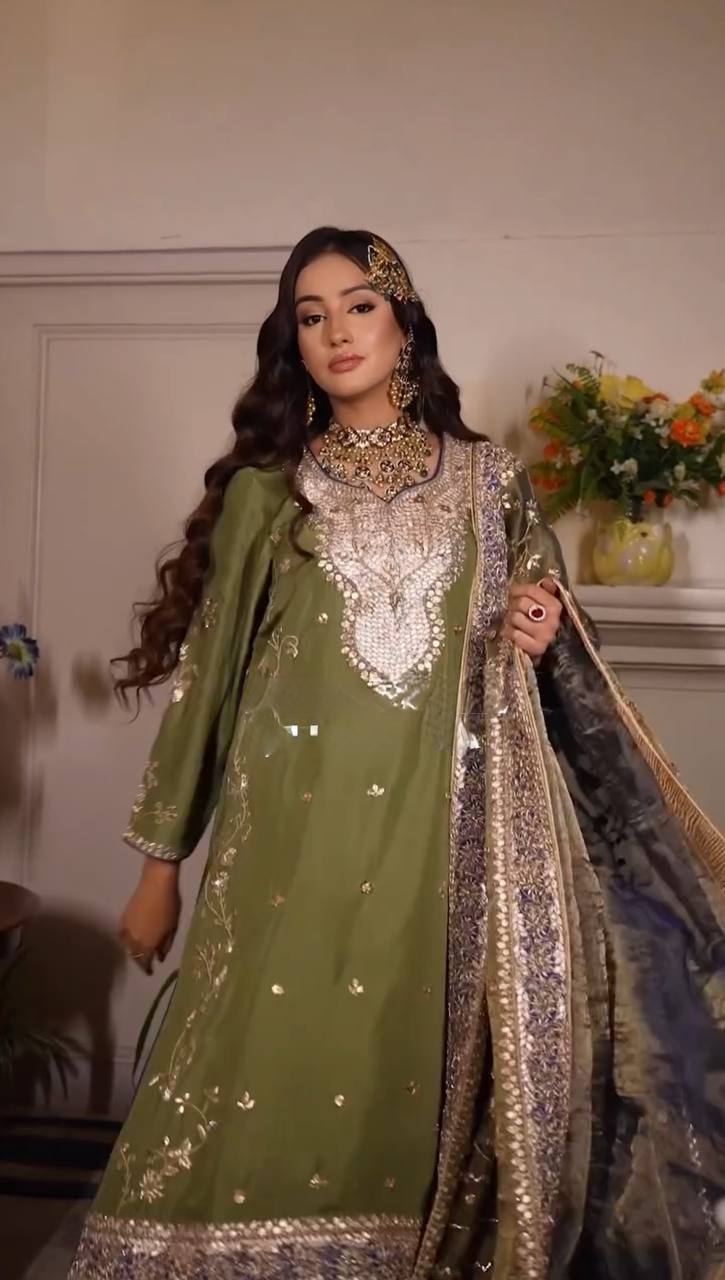 Elegant Embroidered Chinon Set with Foil Work & Twill Gold Net Dupatta