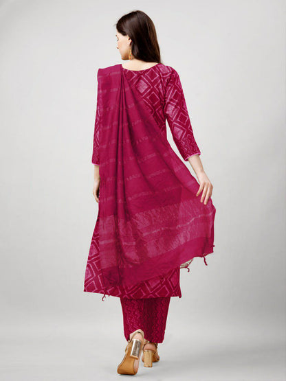 "Elegant Grey Rayon Kurti with Embroidery, Lace Details, Rayon Pants & Silk Blend Dupatta"