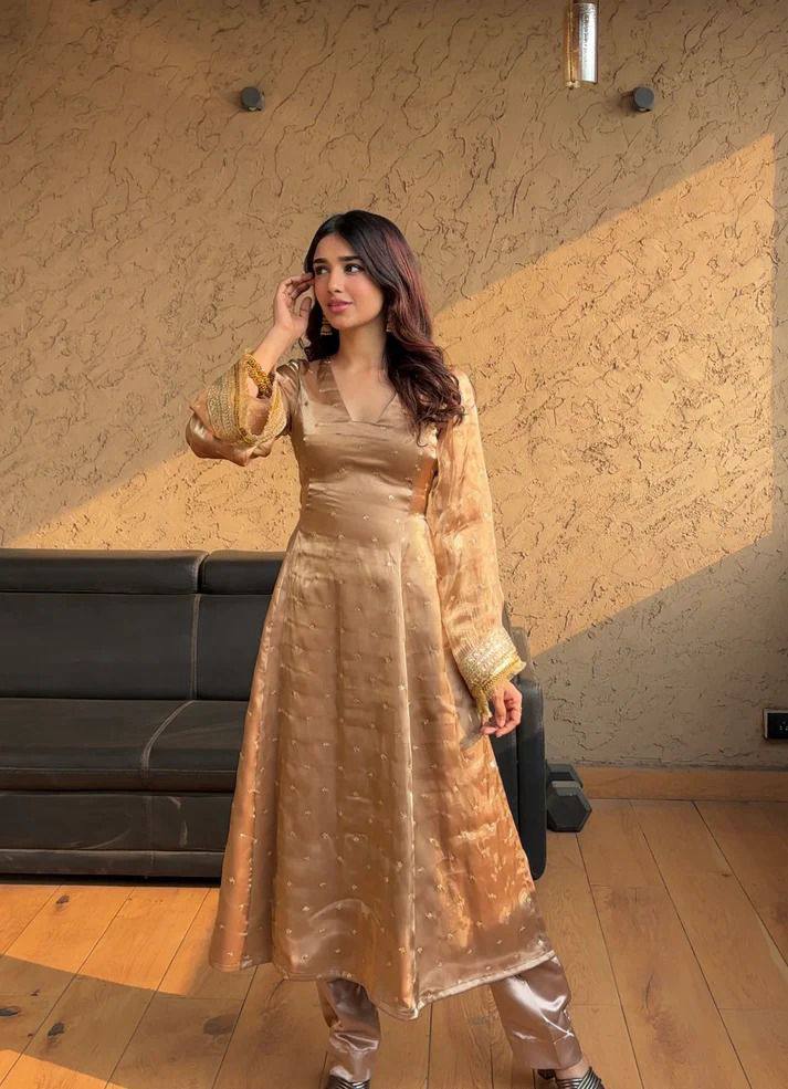 "Luxury Jimmy Choo Embroidered Nayra Cut Set with Sequence Work & Silver Gold Dupatta"