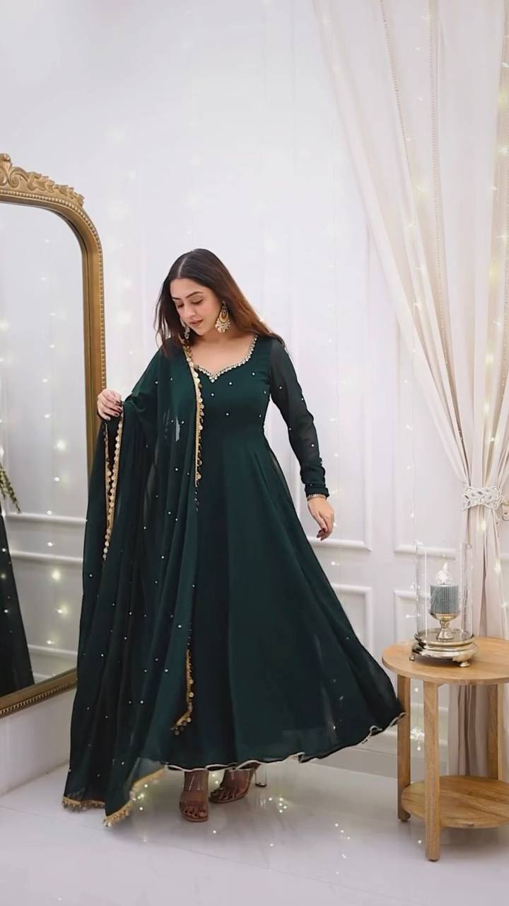 "Flair & Elegance: The Perfect Set"