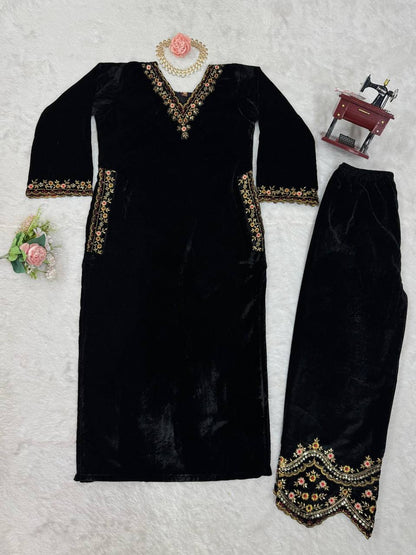 "Elegant Viscose Velvet Set with Sequins & Side Pockets"